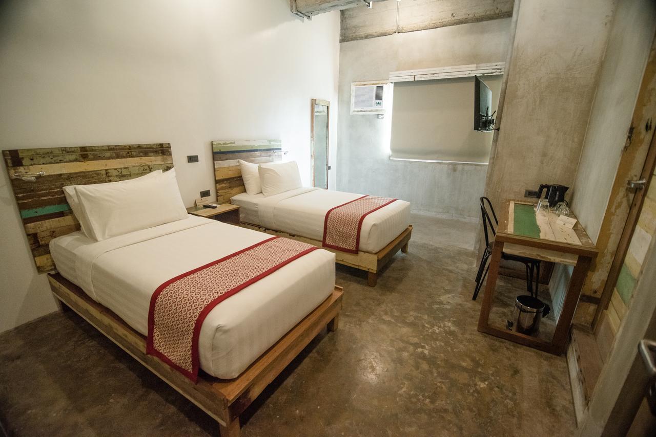 The Bricks Hotel Dumaguete City Dış mekan fotoğraf