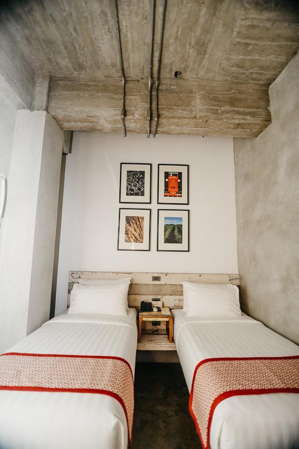 The Bricks Hotel Dumaguete City Dış mekan fotoğraf